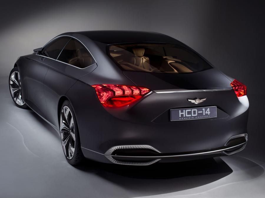  Hyundai HCD-14 Genesis Concept 2013 года  (фото 2 из 23)